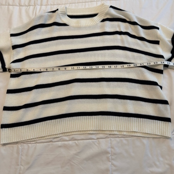 Shein Striped Black and White Sweater Size XL - Picture 5 of 7